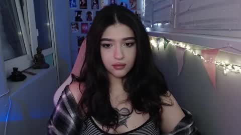 miiiiiiaaaa online show from February 2025 06:47:02 AM