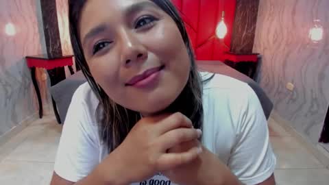 Snapshot of latinaholequeen chatting on November 2025 02:50:02 PM EMMA online show from November 2025 02:50:02 PM