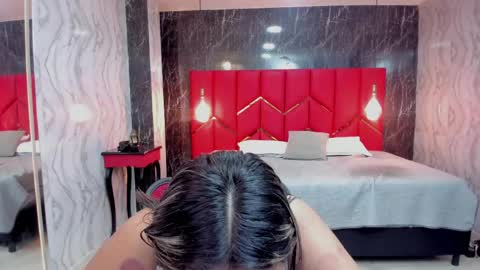 EMMA   online show from April 2026 04:43:02 PM