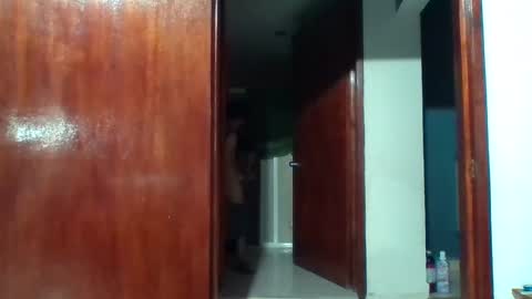 Snapshot of latinbigdick2 chatting on January 2025 02:35:02 AM Robert online show from January 2025 02:35:02 AM