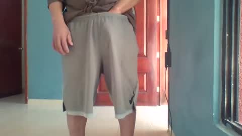 Snapshot of latinbigdick2 chatting on January 2025 04:30:02 PM Robert online show from January 2025 04:30:02 PM