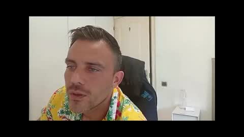 LatinBlueBoy online show from September 2025 10:31:01 AM