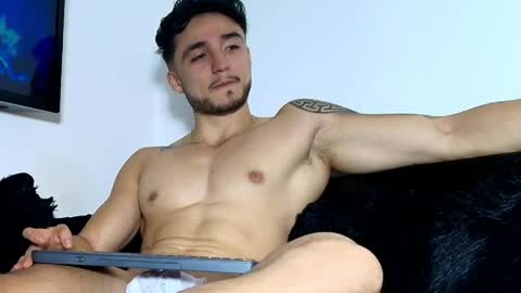 LatinBoyVIP  Colombian online show from May 2026 02:31:02 AM