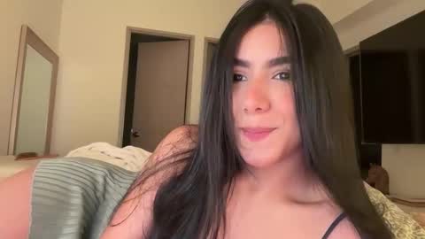 Snapshot of latinella chatting on February 2026 02:49:01 AM Hi - online show from February 2026 02:49:01 AM