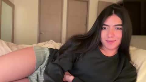 Snapshot of latinella chatting on February 2026 03:05:01 AM Hi - online show from February 2026 03:05:01 AM