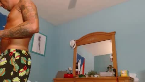 Snapshot of latinfyre chatting on October 2025 11:02:01 PM Chris online show from October 2025 11:02:01 PM