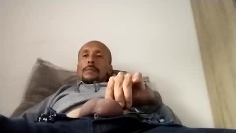 latinhardfuker1980 online show from February 2025 09:18:02 PM