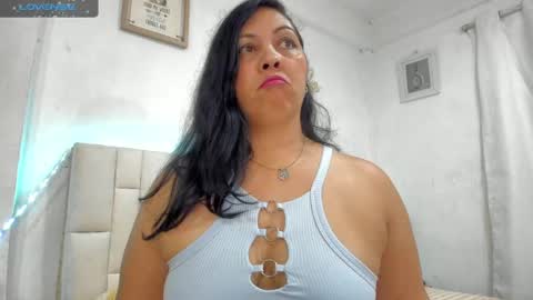 Snapshot of latinlove_sexygirls chatting on October 2025 02:07:01 AM Vanessa online show from October 2025 02:07:01 AM