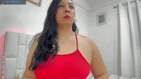 Snapshot of latinlove_sexygirls chatting on November 2025 12:33:01 AM Vanessa online show from November 2025 12:33:01 AM