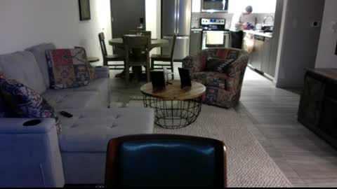 QS - INDEPENDENT MODEL online show from December 2024 10:37:02 PM