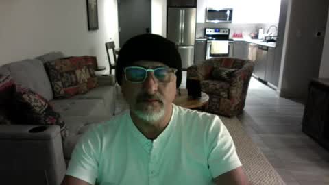 QS - INDEPENDENT MODEL online show from February 2025 04:20:01 AM