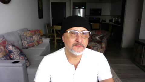 QS - INDEPENDENT MODEL online show from February 2025 04:32:01 PM