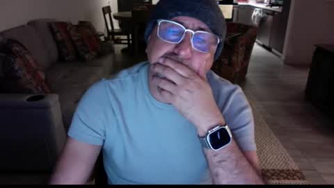 QS - INDEPENDENT MODEL online show from February 2025 08:17:01 AM