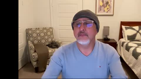 Snapshot of latinnous chatting on January 2026 03:23:02 AM QS - INDEPENDENT MODEL online show from January 2026 03:23:02 AM