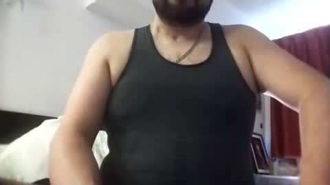 latino_daddy93 online show from February 2026 03:08:01 PM