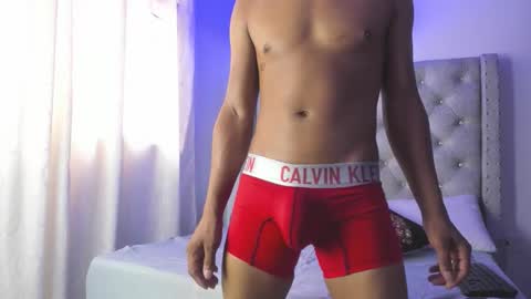 Snapshot of latinodark chatting on February 2026 01:07:02 PM latinodark online show from February 2026 01:07:02 PM