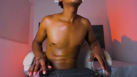 Snapshot of latinodark chatting on February 2026 04:46:02 AM latinodark online show from February 2026 04:46:02 AM