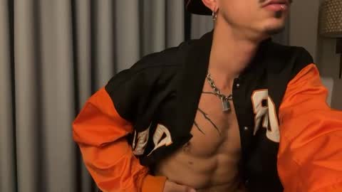 latinprincee online show from February 2026 07:52:01 AM