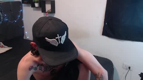 Snapshot of latins_boys_20 chatting on December 2024 07:36:02 AM NICK online show from December 2024 07:36:02 AM