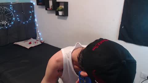 Snapshot of latins_boys_20 chatting on December 2024 04:49:02 AM NICK online show from December 2024 04:49:02 AM