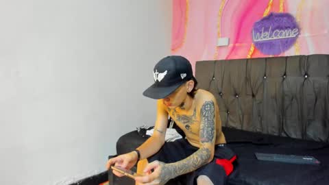 Snapshot of latins_boys_20 chatting on October 2025 10:07:01 PM NICK online show from October 2025 10:07:01 PM