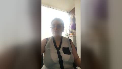 Snapshot of latinwishes chatting on July 2026 09:30:01 PM Julieta online show from July 2026 09:30:01 PM