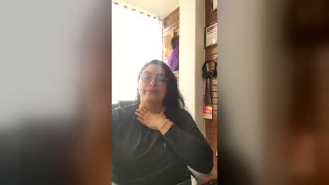 Snapshot of latinwishes chatting on July 2026 08:03:01 PM Julieta online show from July 2026 08:03:01 PM