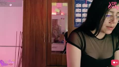 laujgray online show from March 2026 09:26:01 AM