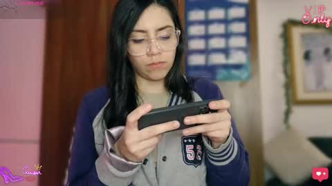 laujgray online show from March 2026 06:14:01 AM