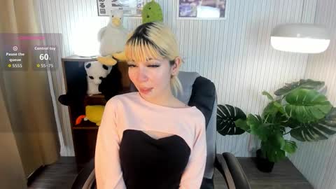 Snapshot of laukyubey1 chatting on September 2025 09:09:02 PM laukyubey1 online show from September 2025 09:09:02 PM