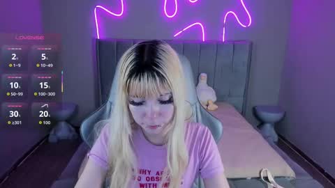 Snapshot of laukyubey1 chatting on October 2025 08:07:02 PM laukyubey1 online show from October 2025 08:07:02 PM