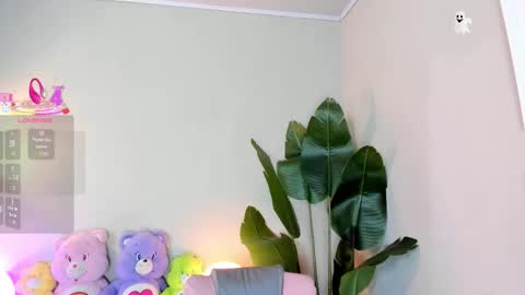 Snapshot of laukyubey1 chatting on November 2025 09:15:01 PM laukyubey1 online show from November 2025 09:15:01 PM