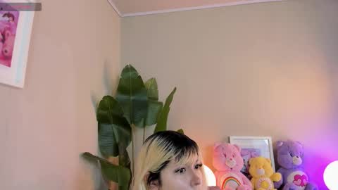 Snapshot of laukyubey1 chatting on December 2025 12:31:02 PM laukyubey1 online show from December 2025 12:31:02 PM