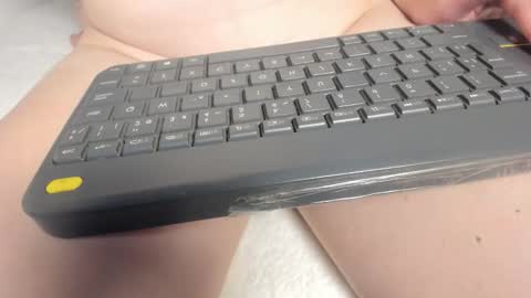 Snapshot of laura__js_ chatting on October 2025 05:52:02 AM laura__js_ online show from October 2025 05:52:02 AM