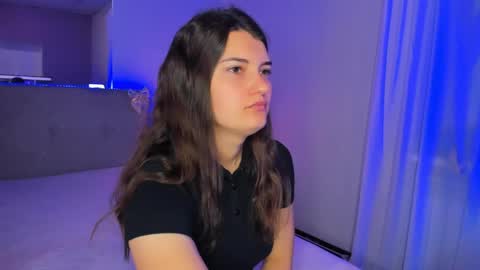 Laura online show from May 2026 04:54:02 AM