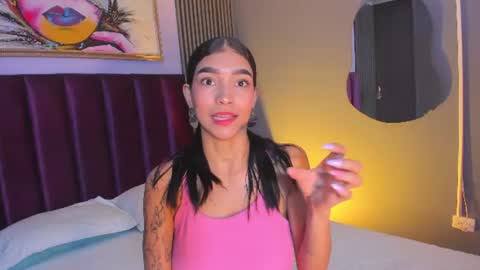 Snapshot of laura_aristizabal_19 chatting on July 2026 12:20:01 PM Laura online show from July 2026 12:20:01 PM