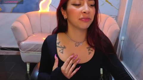 laura_b_ online show from May 2026 03:23:01 AM