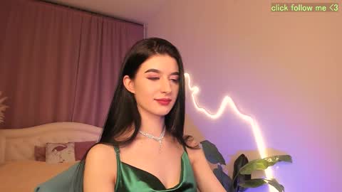 Laura online show from March 2026 08:56:02 PM