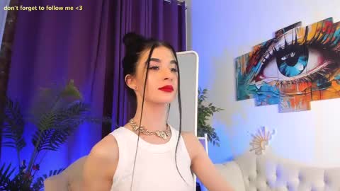 Snapshot of laura_coy chatting on June 2026 02:53:01 AM Laura online show from June 2026 02:53:01 AM