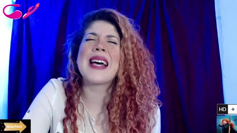 Snapshot of laura_fountain_ chatting on February 2025 08:49:01 PM weedcam Curly Laura OF    online show from February 2025 08:49:01 PM