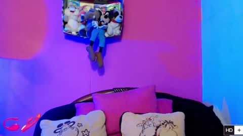 weedcam Curly Laura OF    online show from November 2025 10:45:01 PM