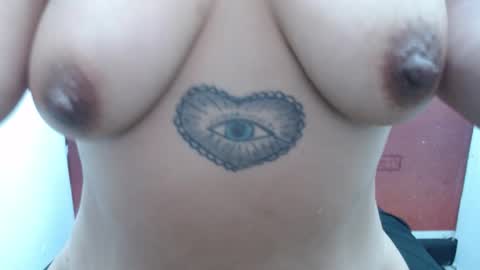  Laura  online show from February 2026 03:31:01 PM