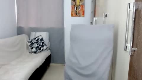 Laura online show from January 2026 09:17:01 PM