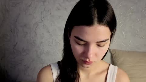 Laura online show from March 2026 08:33:01 AM