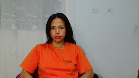 lauracb          online show from September 2025 05:20:02 AM