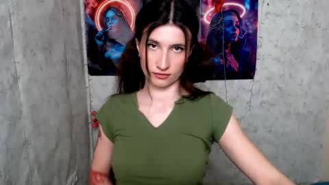 Laura online show from April 2026 07:03:02 AM