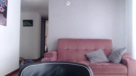 Snapshot of lauramcdowell_ chatting on September 2025 12:43:01 PM Laura online show from September 2025 12:43:01 PM