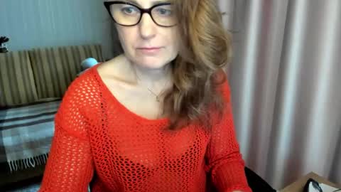 Lauraoven1 online show from February 2026 01:56:01 PM
