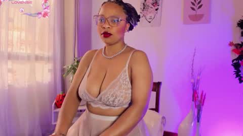 Laurita Aries  online show from October 2025 11:54:02 AM