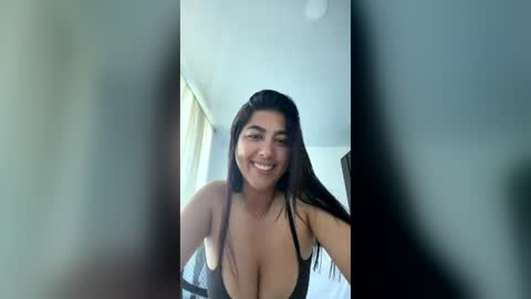 laurasierra online show from June 2026 04:05:01 PM